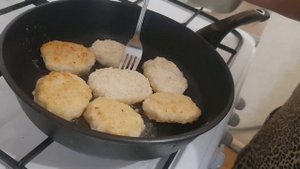 Как приготовить Нежнейшие котлеты из кальмара