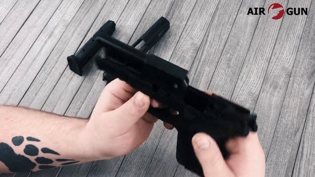 Cписанный охолощенный пистолет S2022 RETAY Sig Sauer