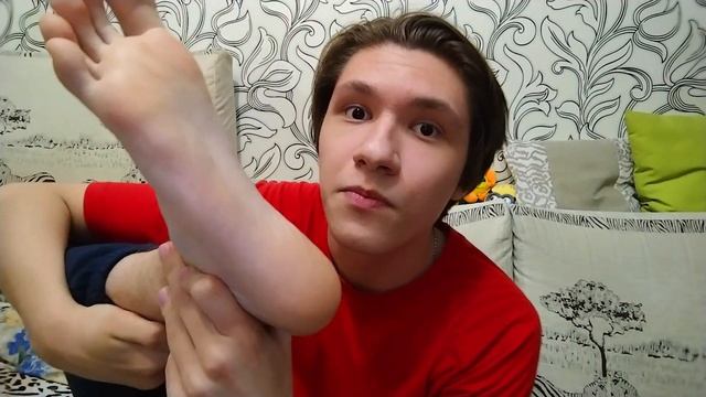 облизываю пятку на ноге смотреть онлайн