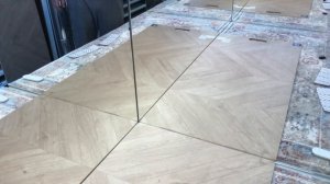 Ламинат Pergo Дуб шведский золотистый CHEVRON L1240-04163