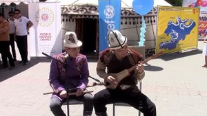 Комуз-Кыргызский Национальный Инструмент.Kyrgyzstan.Bishkek.