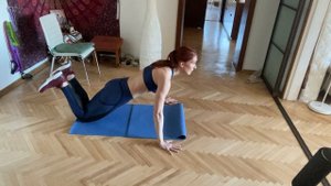 Отжимания с колен широкая постановка рук