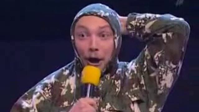 KVN. Как белочка вылезает из дупла.avi смотреть онлайн