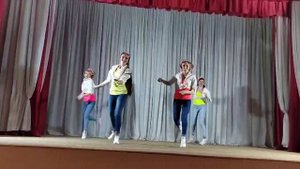танец Федерико Феллини