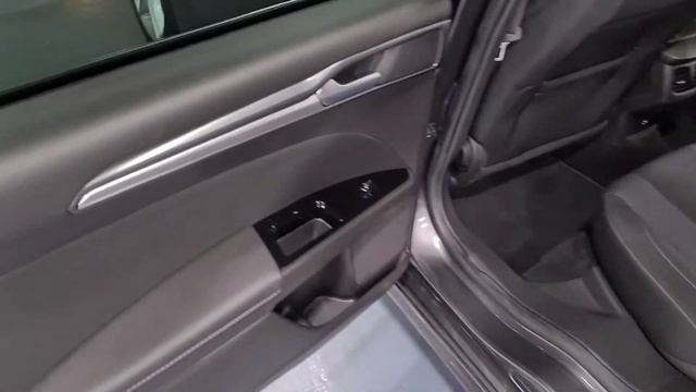 2016 Ford Mondeo Titanium 2.0 TDCI 150BHP смотреть онлайн