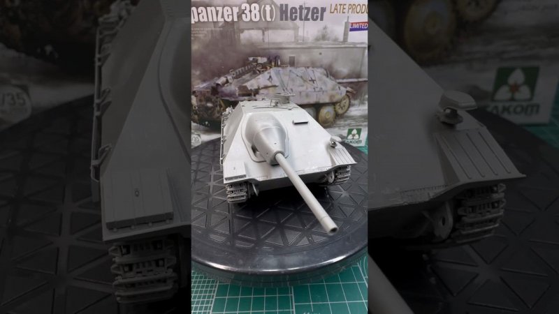 Сборная модель JAGDPANZER 38(T) HETZER 2172X TAKOM 1/35