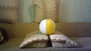 КВАДРО-КОПТЕР-о-БОЛ. Квадрокоптер SYMA X26. Оператор-пилот: автор канала.