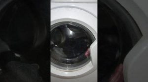 Indesit iwsb5105 Режим Синтетика интенсивная стирка, 1000,50. Средства Порошок tide кондиционер Flo