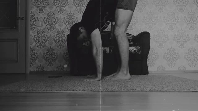 Онлайн урок по Физкультуре. Растяжка. ЧУ СОШ Ретро. смотреть онлайн