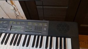 Синтезатор Casio CTK-2200 как он есть. Хороший инструмент для начинающих.