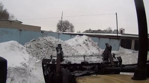 Тендерная система и сильно укатанный снег.
