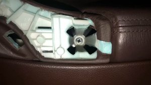 Infiniti EX разборка передних дверей. Снятие тонировки. Снятие карточки передних дверей.