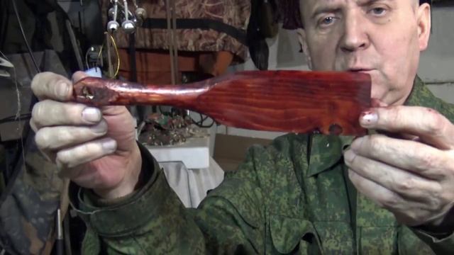 Самый простой способ быстро почистить рыбу от чешуи