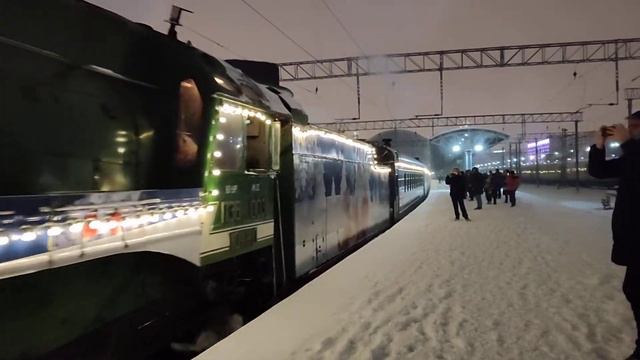 "Поезд Деда Мороза" отправляется из Москвы в другие города! смотреть онлайн