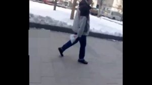 Гулял По Центру Москвы С Флагом Украины