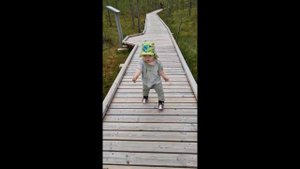 Ребенок 10,5 месяцев ходьба