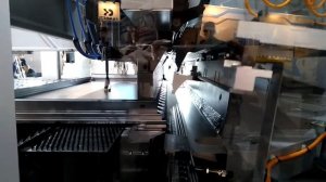 Гибка металлической двери, панелегиб P2 Salvagnini (Сальванини металлообработка-2017 Минск)