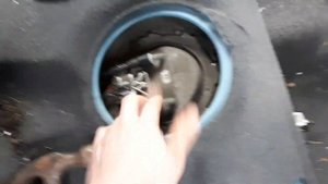 Vauxhall Opel Corsa C - How to Remove and Replace Fuel Pump