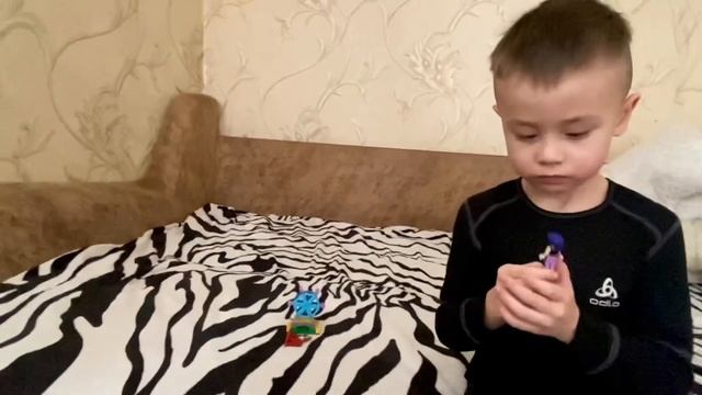 Поведение аутиста ??? #аутизм #аутист #особенныйребенок #яаутист