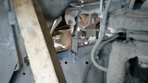 Двигатель 1vd-ftv Land Cruiser 200. Где искать номер двигателя.
