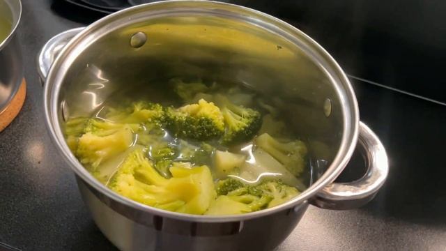 КРЕМ-СУП ИЗ БРОККОЛИ с хрустящим БЕКОНОМ - нежный сливочный вкус