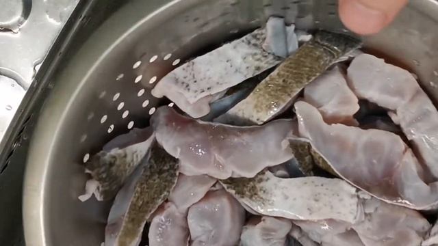 Такая рыба всегда очень вкусная. Маринованный толстолобик.
