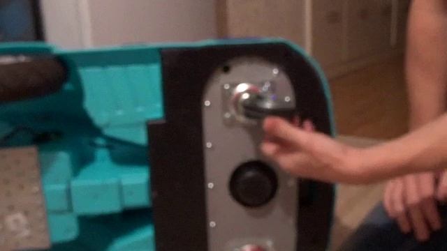 Адаптированная электро-машинка для детей со СМА. смотреть онлайн