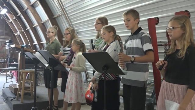 Поездка семьей, ПЕНИЕ НА ФЕРМЕ В АМБАРЕ Arkansaw, WI 17 сентября 2017 многодетная семья Савченко смотреть онлайн