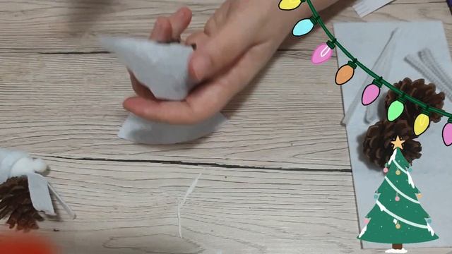 Ёлочные игрушки из шишек.| Гномики из шишек.| смотреть онлайн