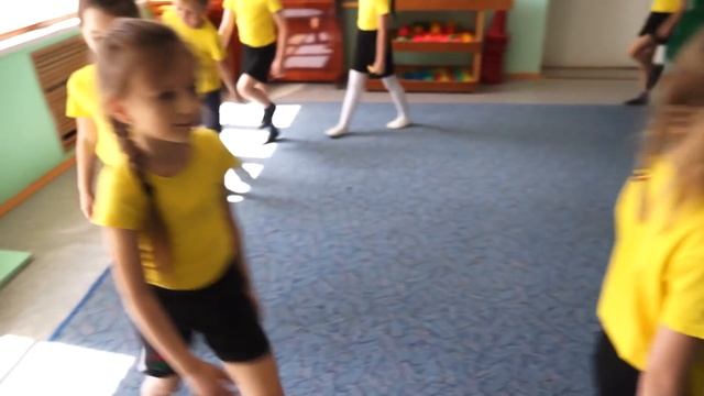 Один день в детском саду (2017-05-02 ) (режим дня) смотреть онлайн