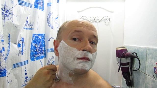 лезвие Gillette blue blade (Китай) на обзоре смотреть онлайн