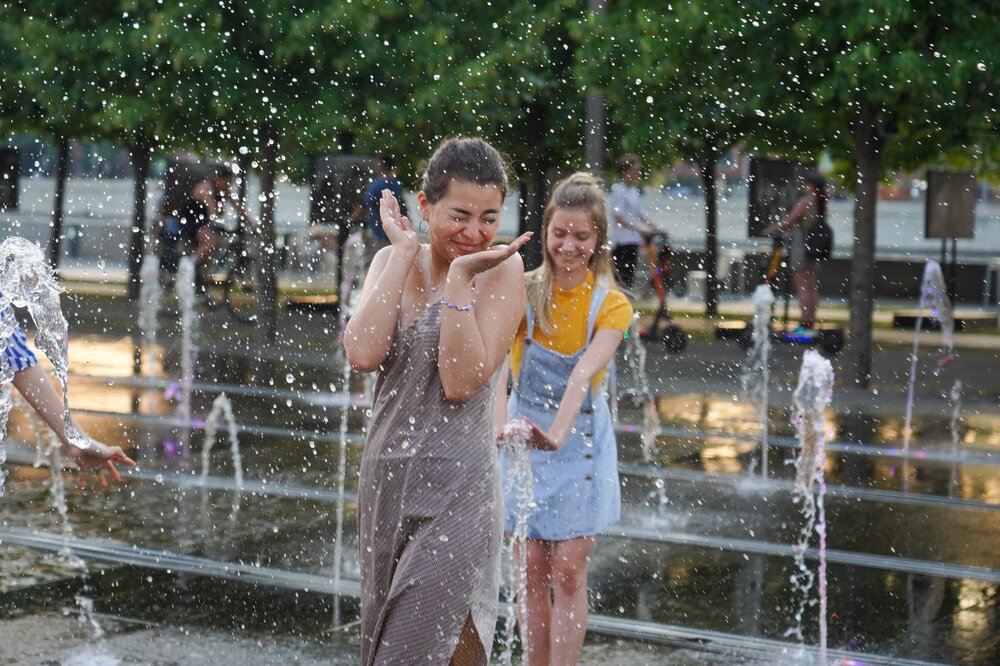 Температура воздуха в Москве приблизилась к рекордной отметке / События на ТВЦ