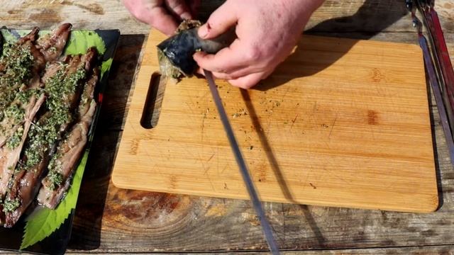 Шашлык из скумбрии Рулеты на шампурах