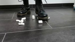Dr Martens crush (by Doc Martens trample)