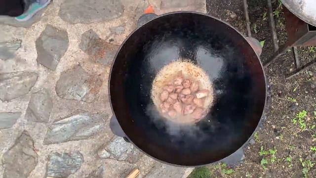 Когда надоел шашлык! Рагу из баранины в казане. Стоит ли покупать казан. Типа казан кебаб, но нет).