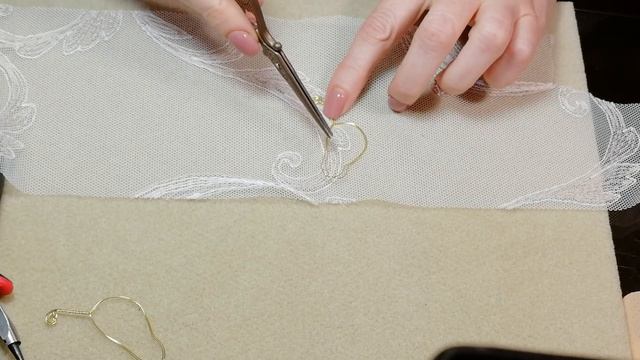 Мастер класс. Брошь ЖУК. Как сделать крылья. Часть 4. смотреть онлайн