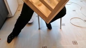 Покрытие табуретки IKEA воском. Видео про табуретку икея. Самое полезное в начале и в конце. | 18+