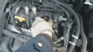 Замена клапана вентиляции картерных газов Hyundai Elantra 1.8 Avante/the crankcase ventilation valv