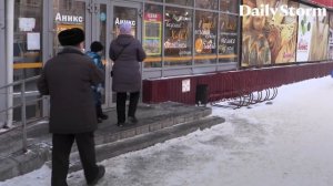 Дед и ёлочка: тот самый пенсионер рассказал, как живёт