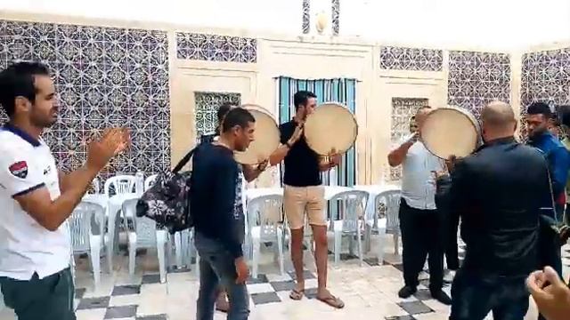 друзья жениха радуются за друга смотреть онлайн