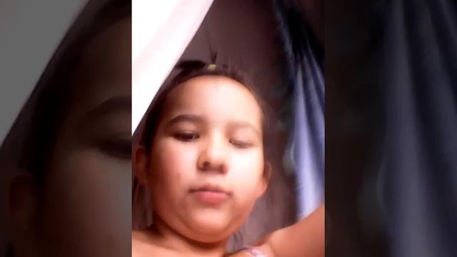 Пока мамы нет дома.Мама не разрешает это делать. Мне очень страшно это делать смотреть онлайн