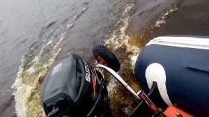 Тест на качество бензина в В.Новгороде,на лодочном инжекторном моторе сузуки 9.9 сил.
