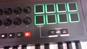 Novation Impulse 49 Midi Keyboard Unboxing