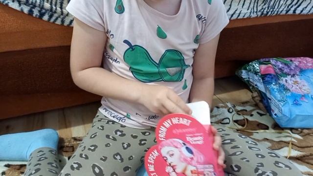 Большая распаковка подарков на ДР Саши.@wetrudyazhki смотреть онлайн