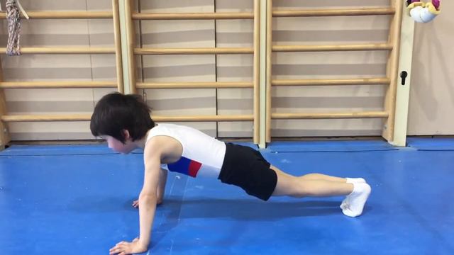 В 5 лет отжался 100 раз смотреть онлайн