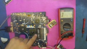 Ремонт ноутбука Samsung np-r410. Нет изображения. Посткарта, мультиметр и осциллограф будут!