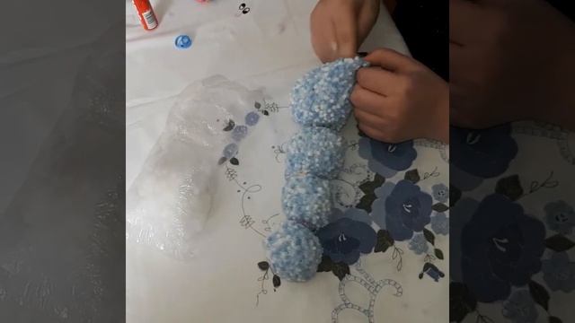 Гусеница из носка