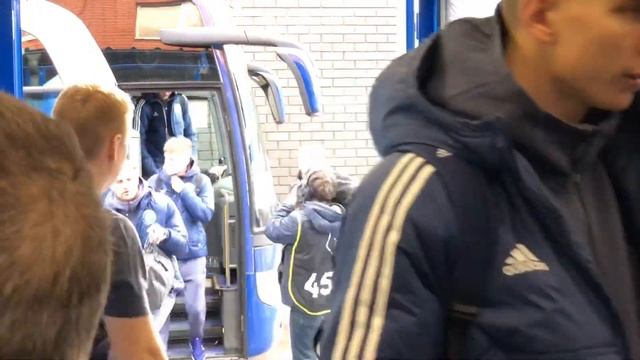 Оренбург-Краснодар. Команды прибыли на стадион