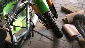 Питбайк 125 кубов, плохо включались и выбивало 2 и 3 передачу.