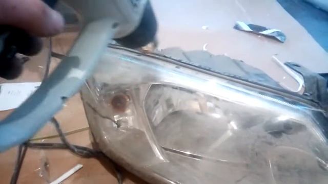 Замена стекла фары гранта смотреть онлайн